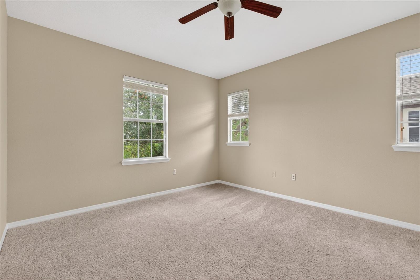 EAGLE PALM PH 02 - Residential