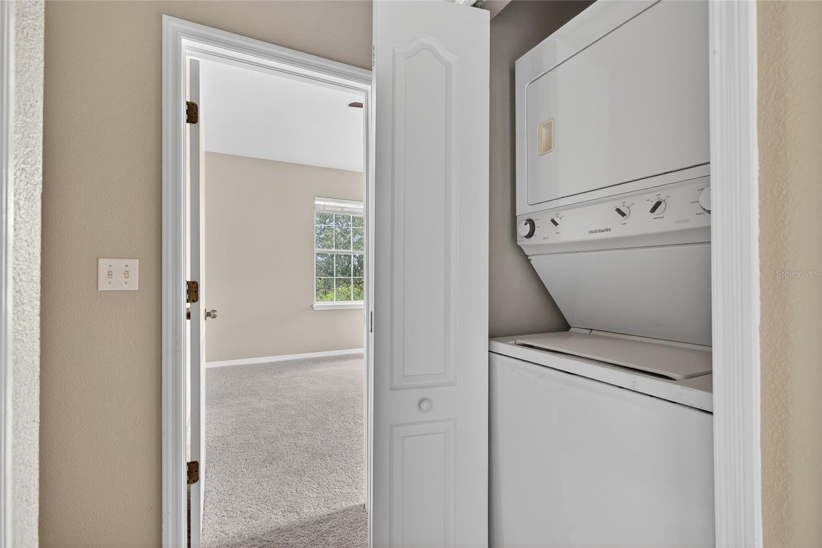 EAGLE PALM PH 02 - Residential