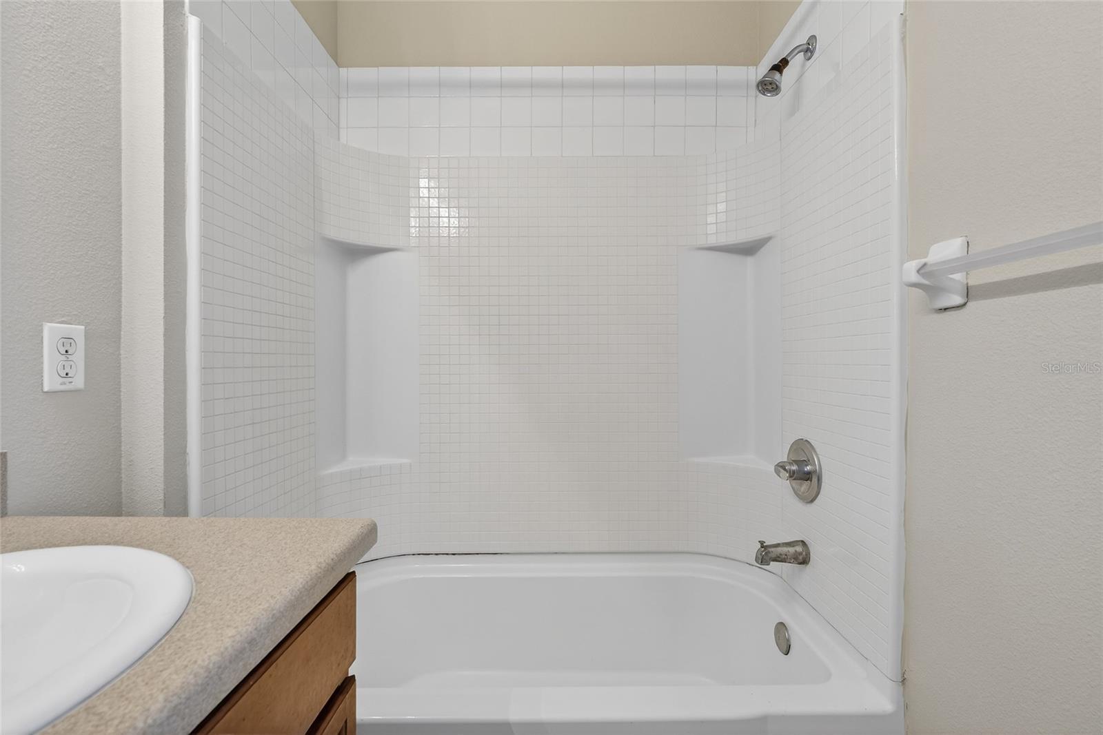 EAGLE PALM PH 02 - Residential