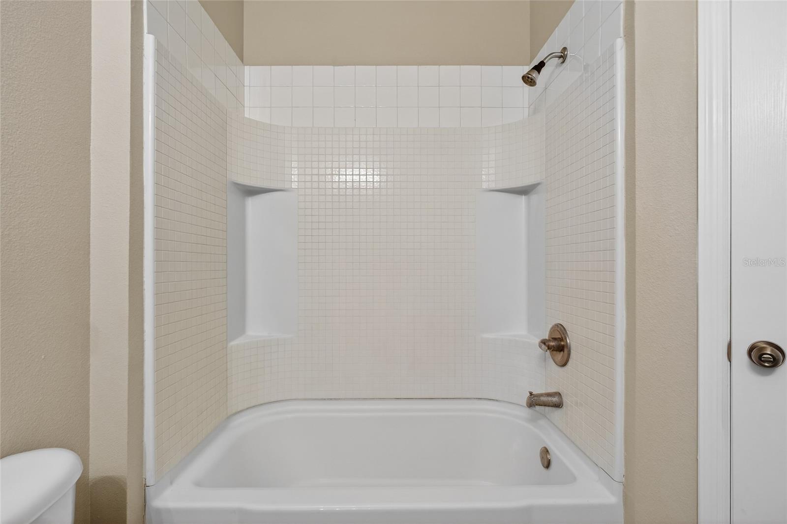 EAGLE PALM PH 02 - Residential