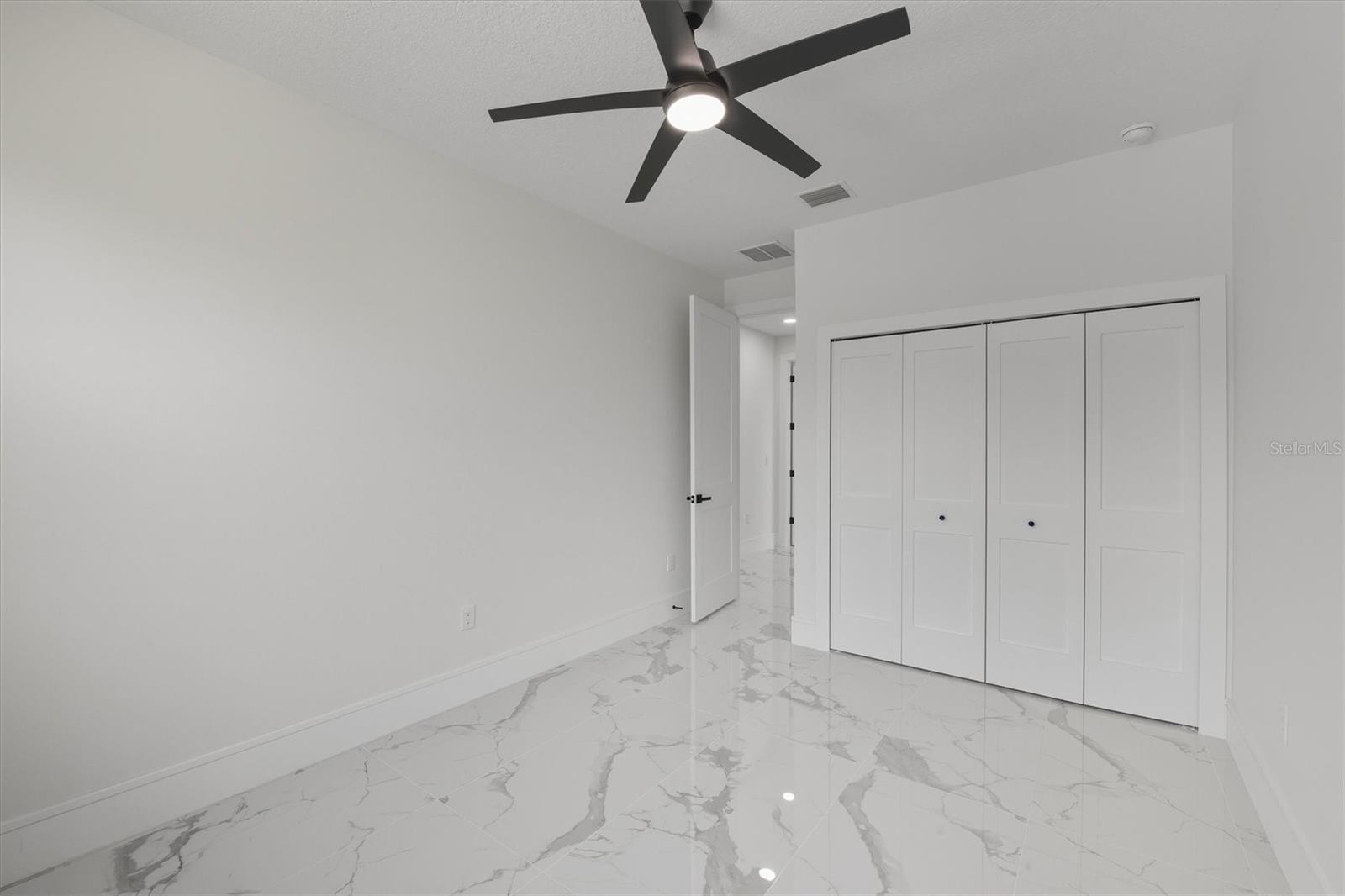 NORTH  PORT - Residential