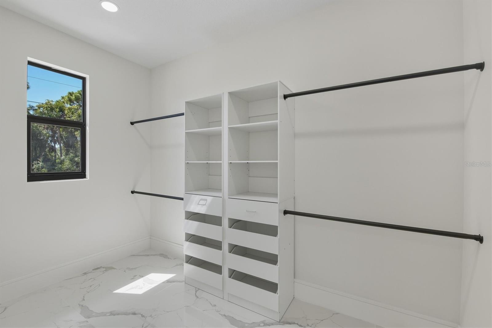 NORTH  PORT - Residential