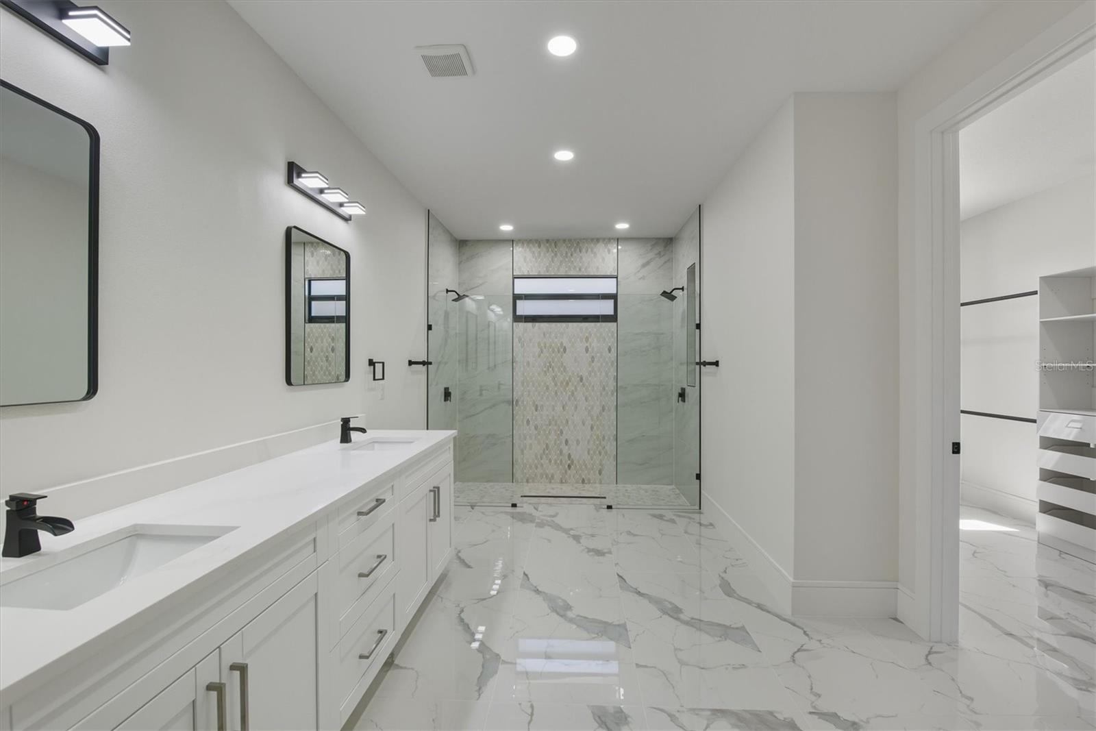 NORTH  PORT - Residential