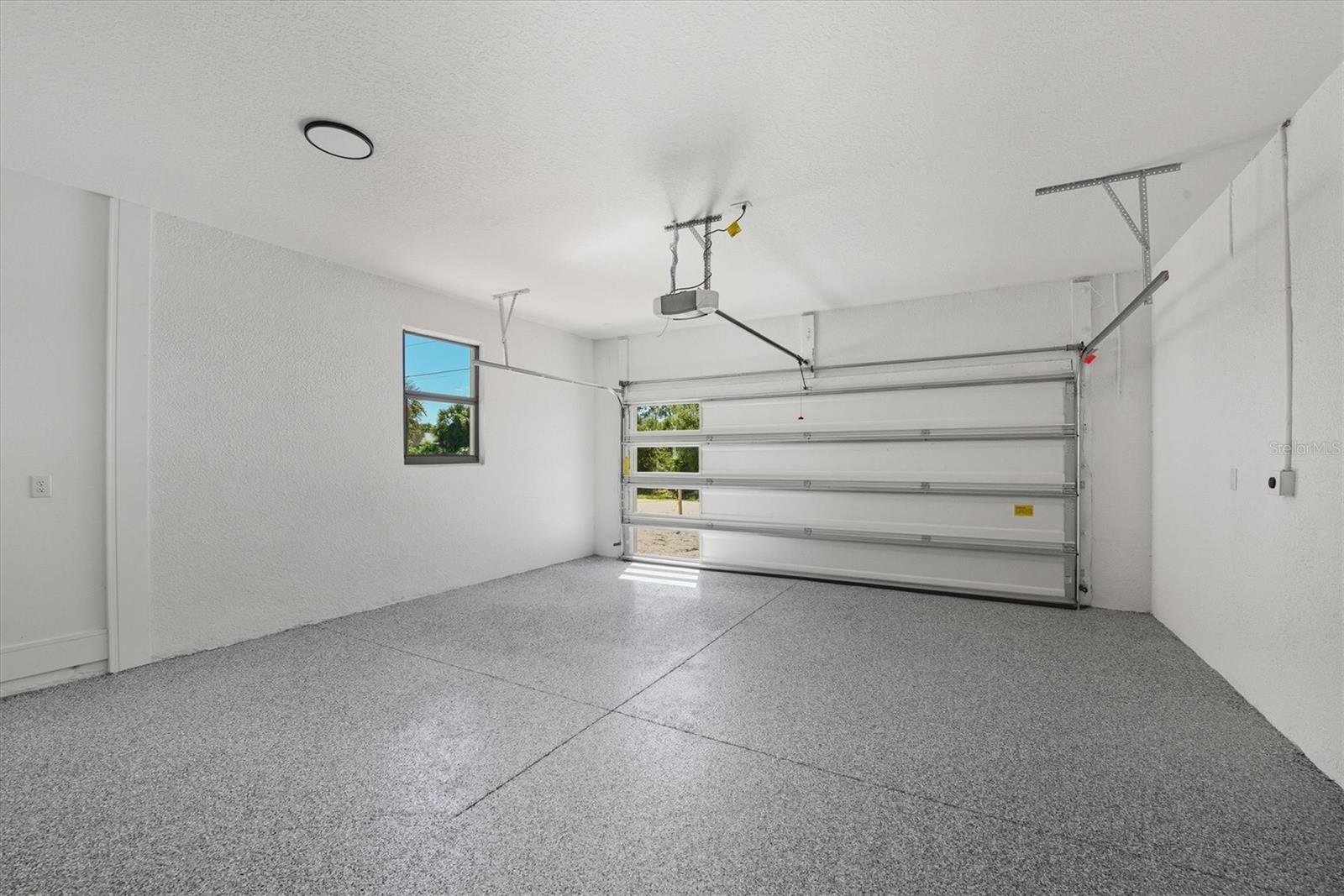 NORTH  PORT - Residential