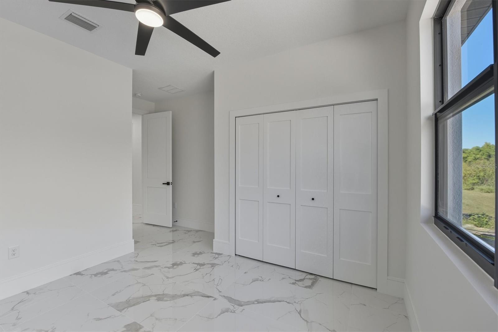 NORTH  PORT - Residential