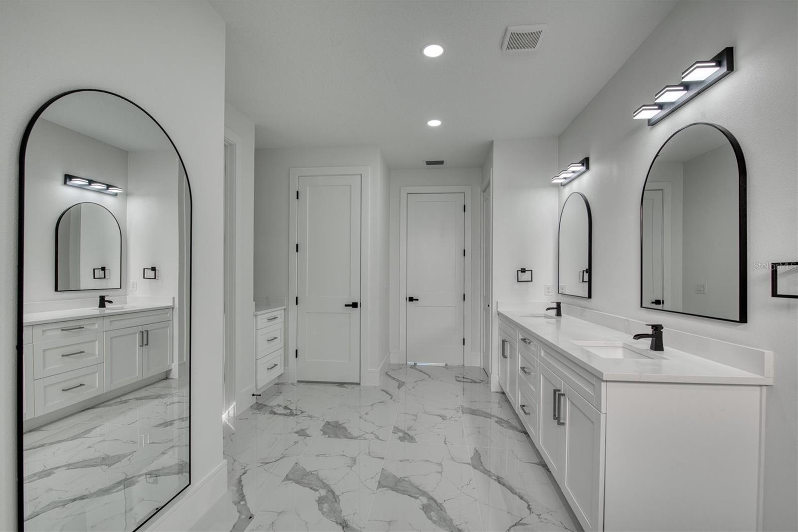 NORTH  PORT - Residential