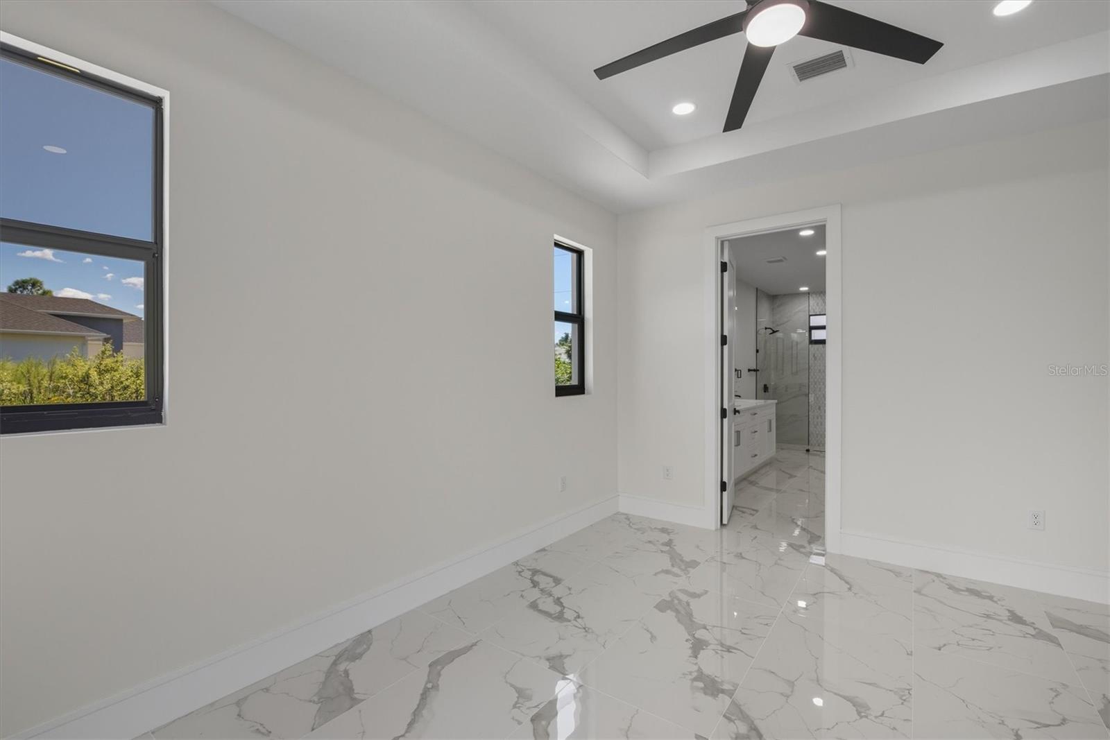 NORTH  PORT - Residential