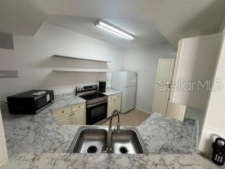 5536 METROWEST BOULEVARD 8-101