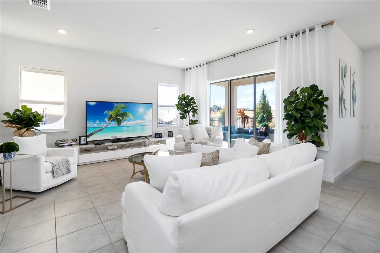 BELLA COLLINA WEST SUB - Residential