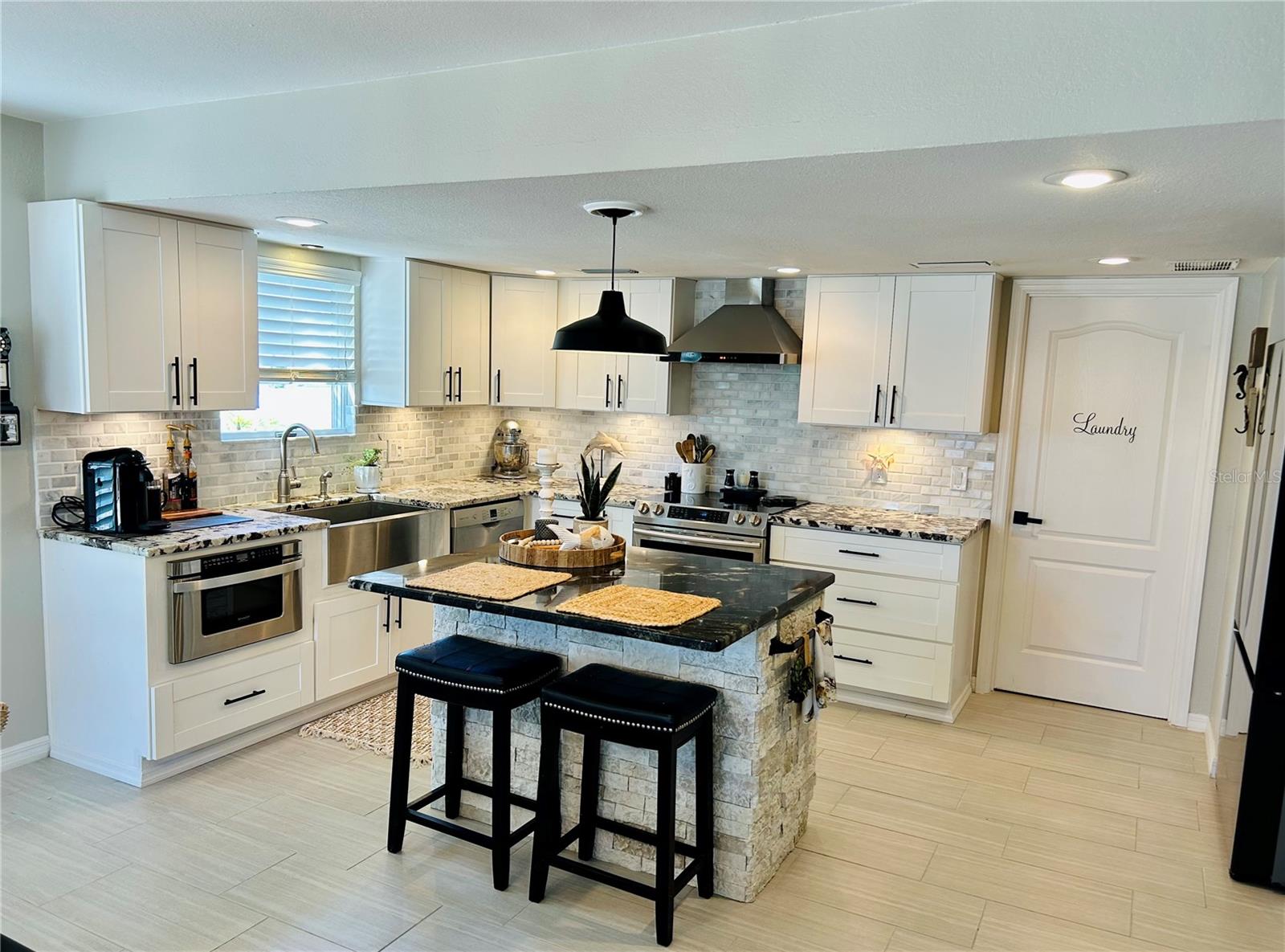 SILVER SANDS SEC B - Residential