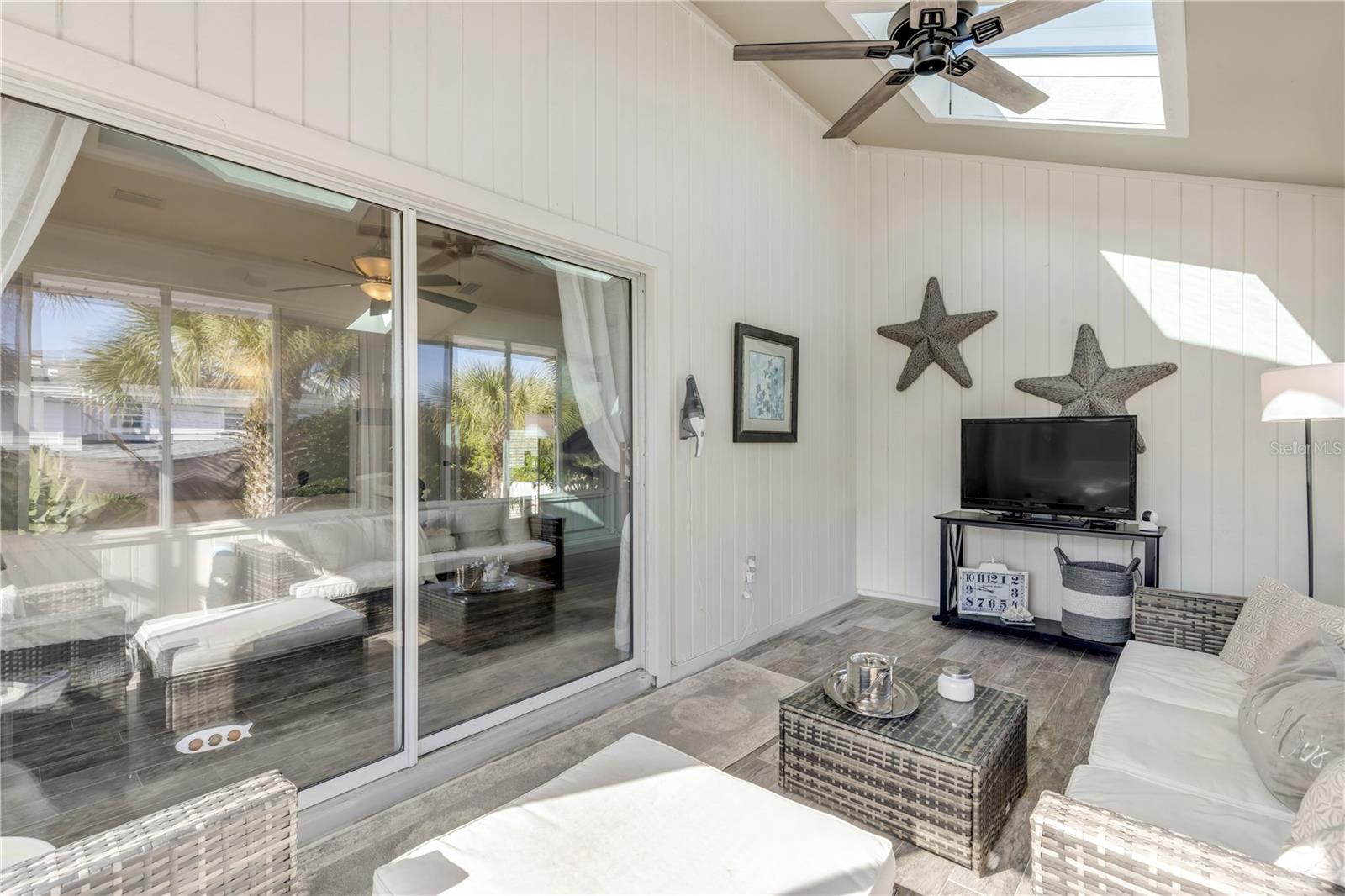 SILVER SANDS SEC B - Residential