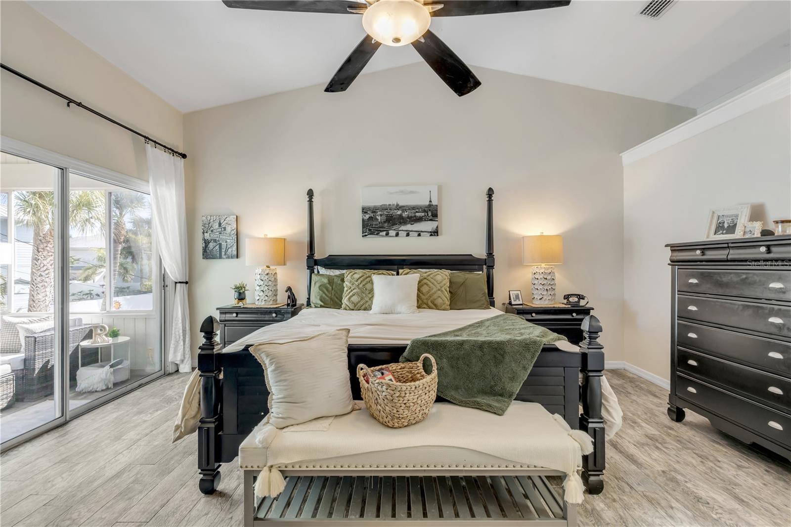 SILVER SANDS SEC B - Residential