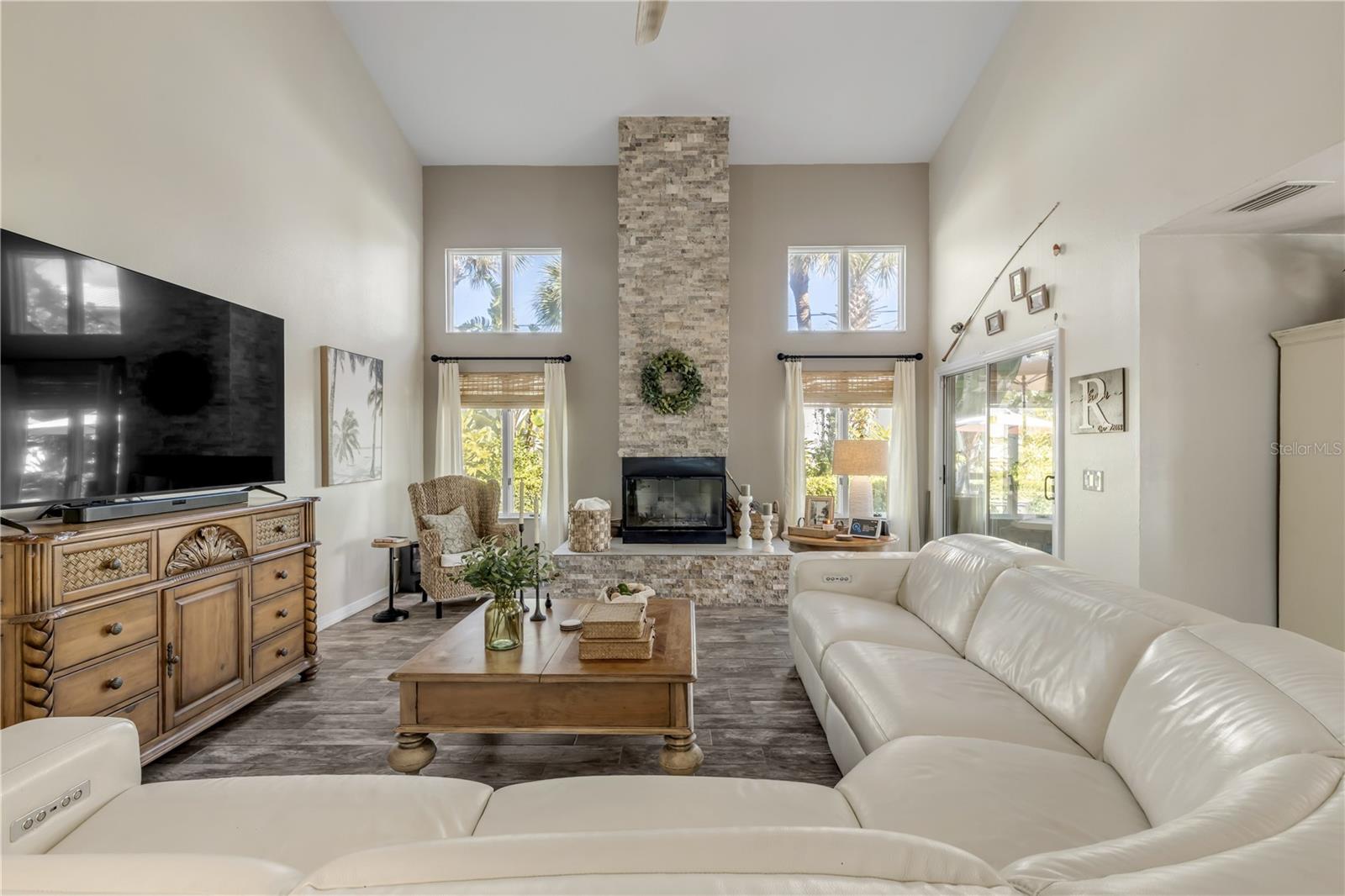 SILVER SANDS SEC B - Residential