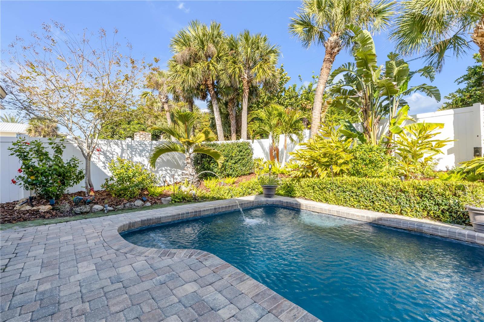 SILVER SANDS SEC B - Residential