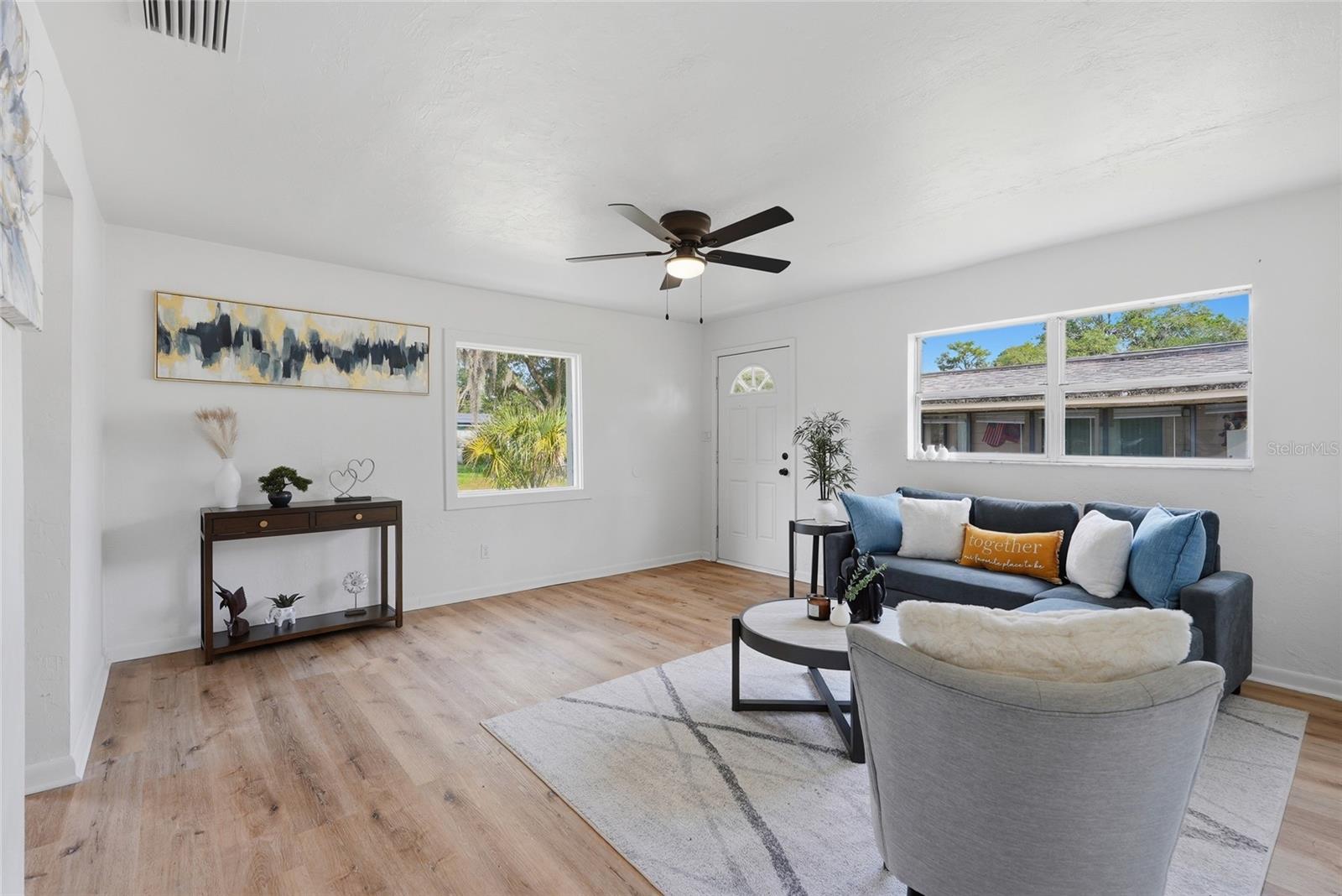 LINCOLN ESTATES - Residential