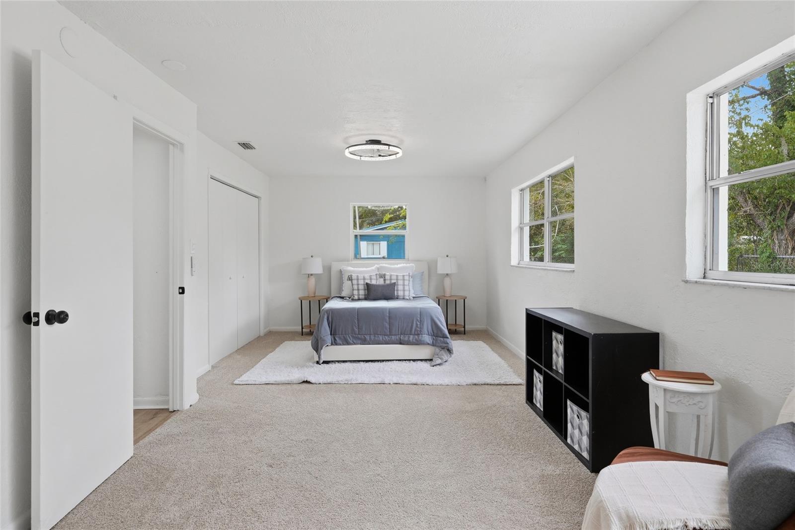 LINCOLN ESTATES - Residential