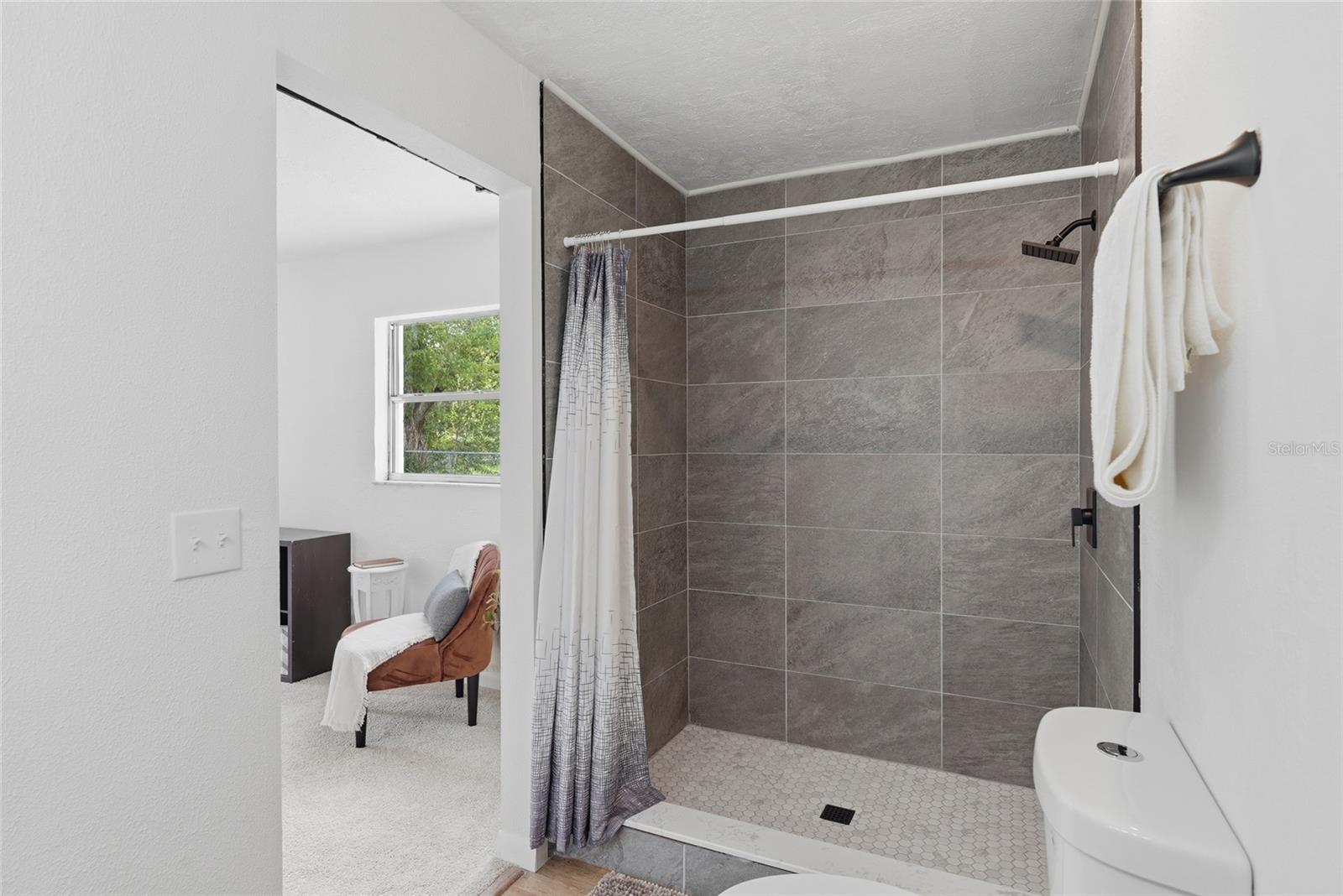 LINCOLN ESTATES - Residential