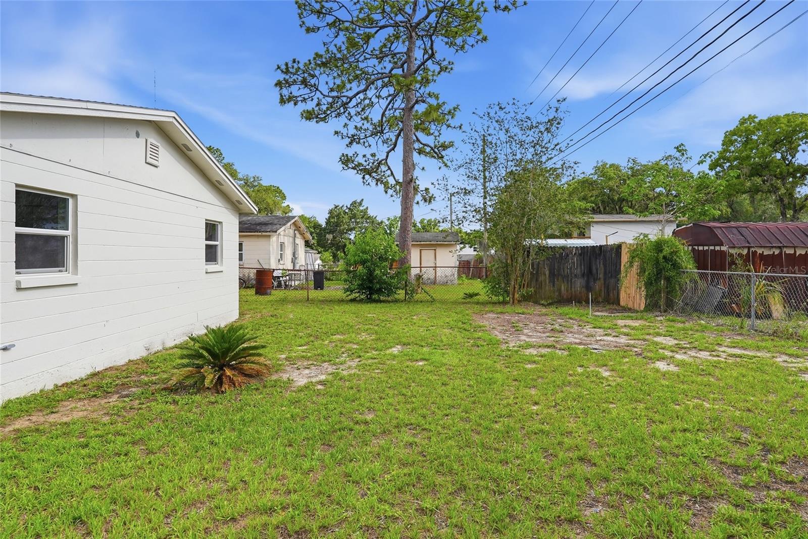 LINCOLN ESTATES - Residential
