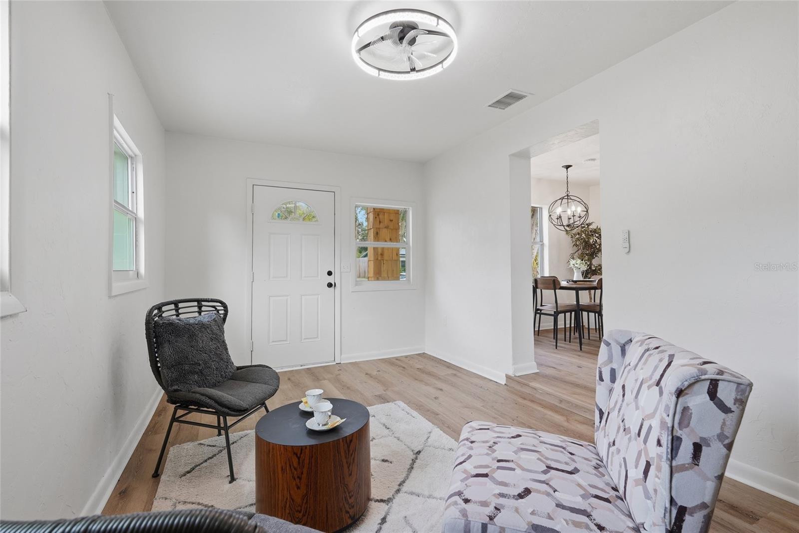 LINCOLN ESTATES - Residential