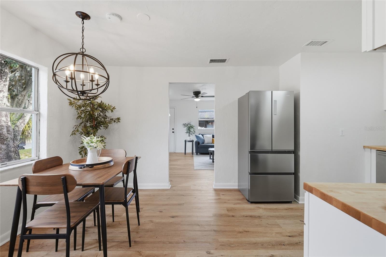 LINCOLN ESTATES - Residential