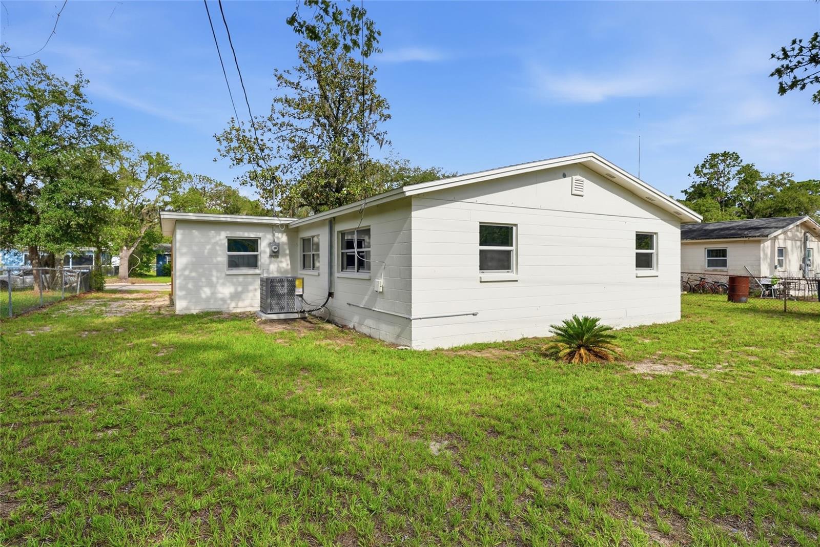 LINCOLN ESTATES - Residential