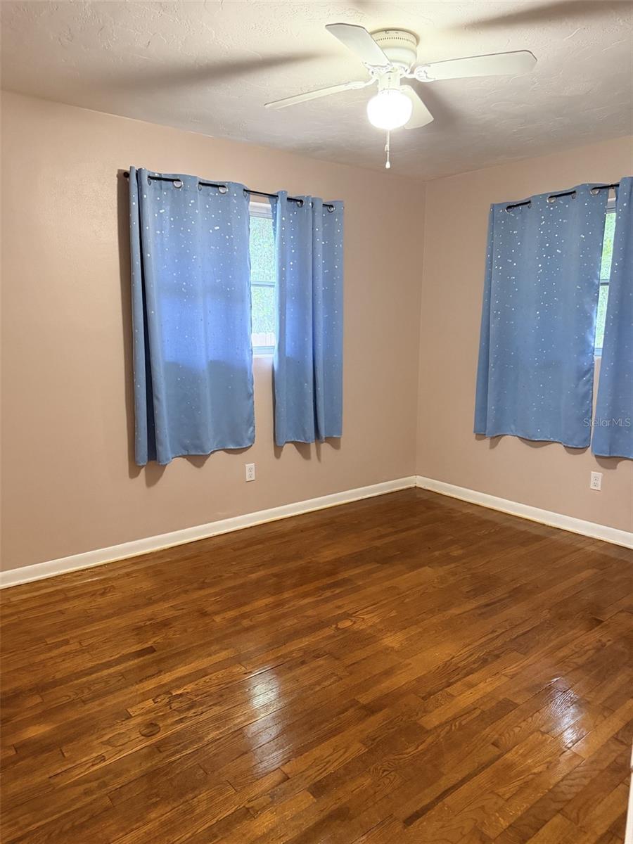 FRUITLAND HEIGHTS - Residential