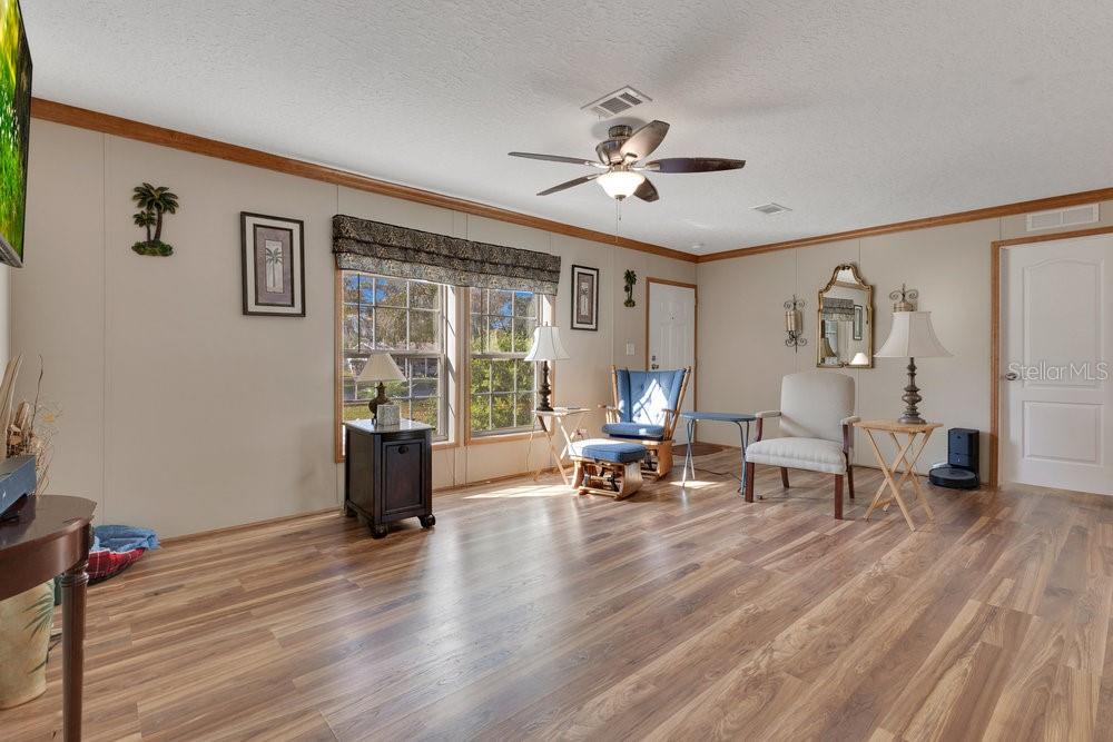2823 SW 89TH PLACE