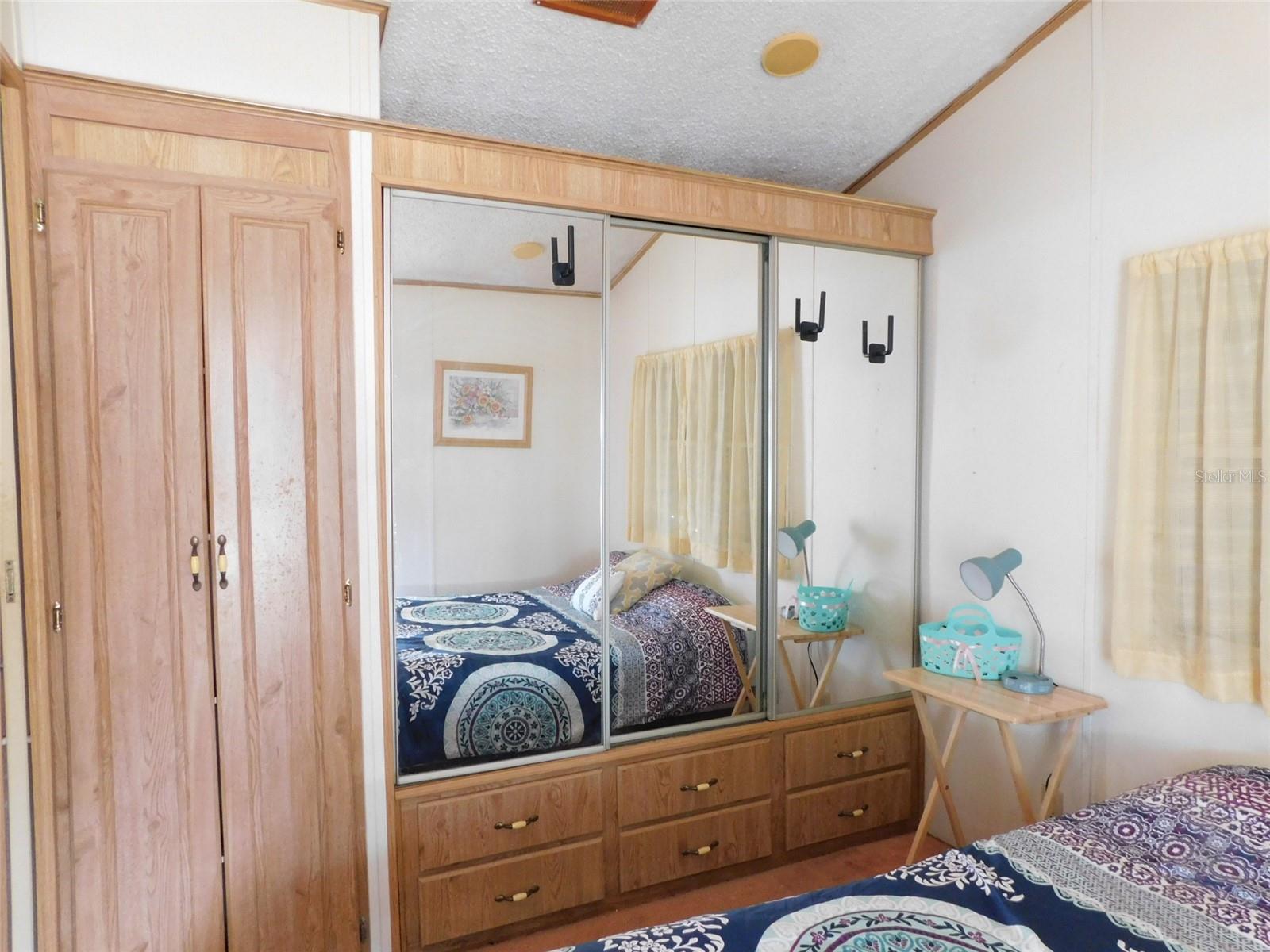 ORANGE PARK ESTATES - Residential