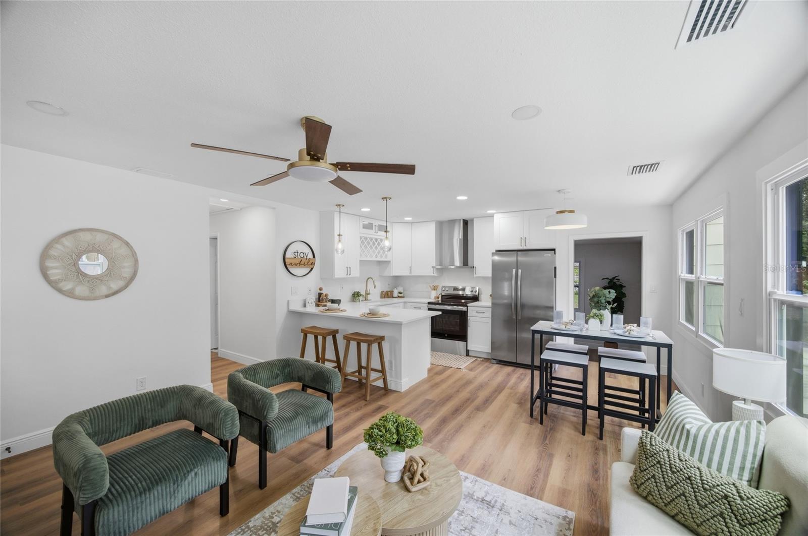 SEMINOLE CREST - Residential
