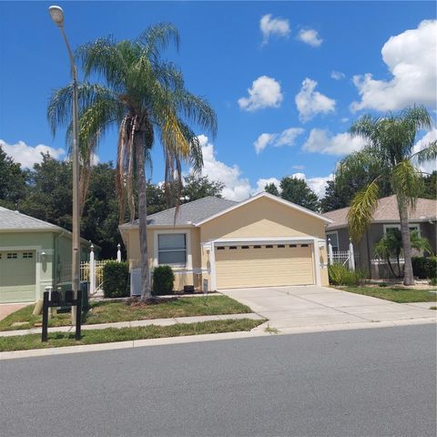 A home in LAND O LAKES