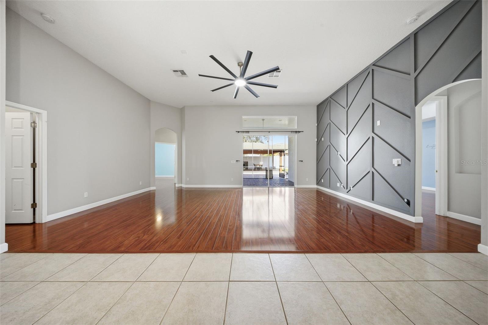 VISTA LAKES VILLAGE N-13 WAVERLY - Residential