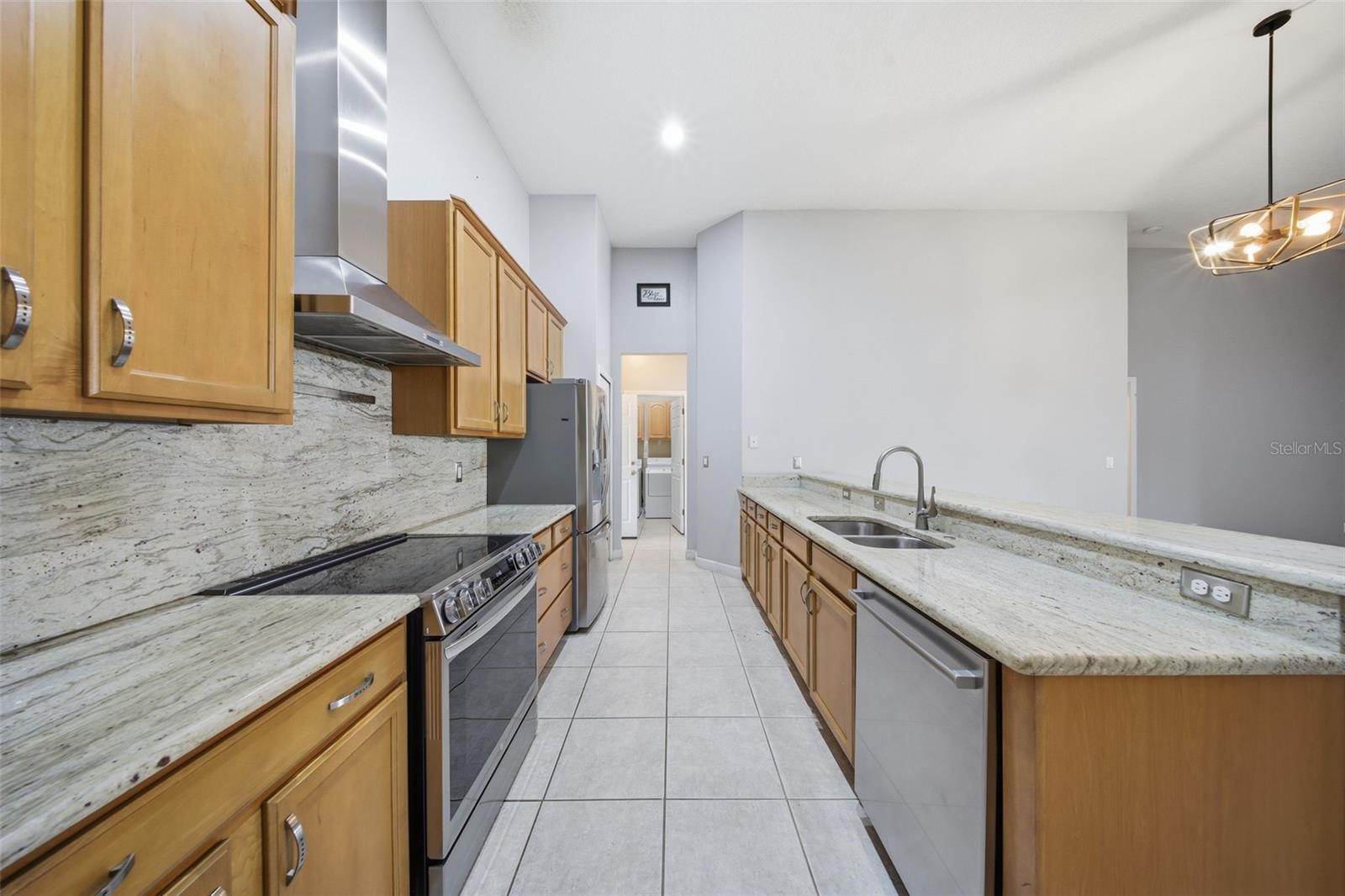 VISTA LAKES VILLAGE N-13 WAVERLY - Residential