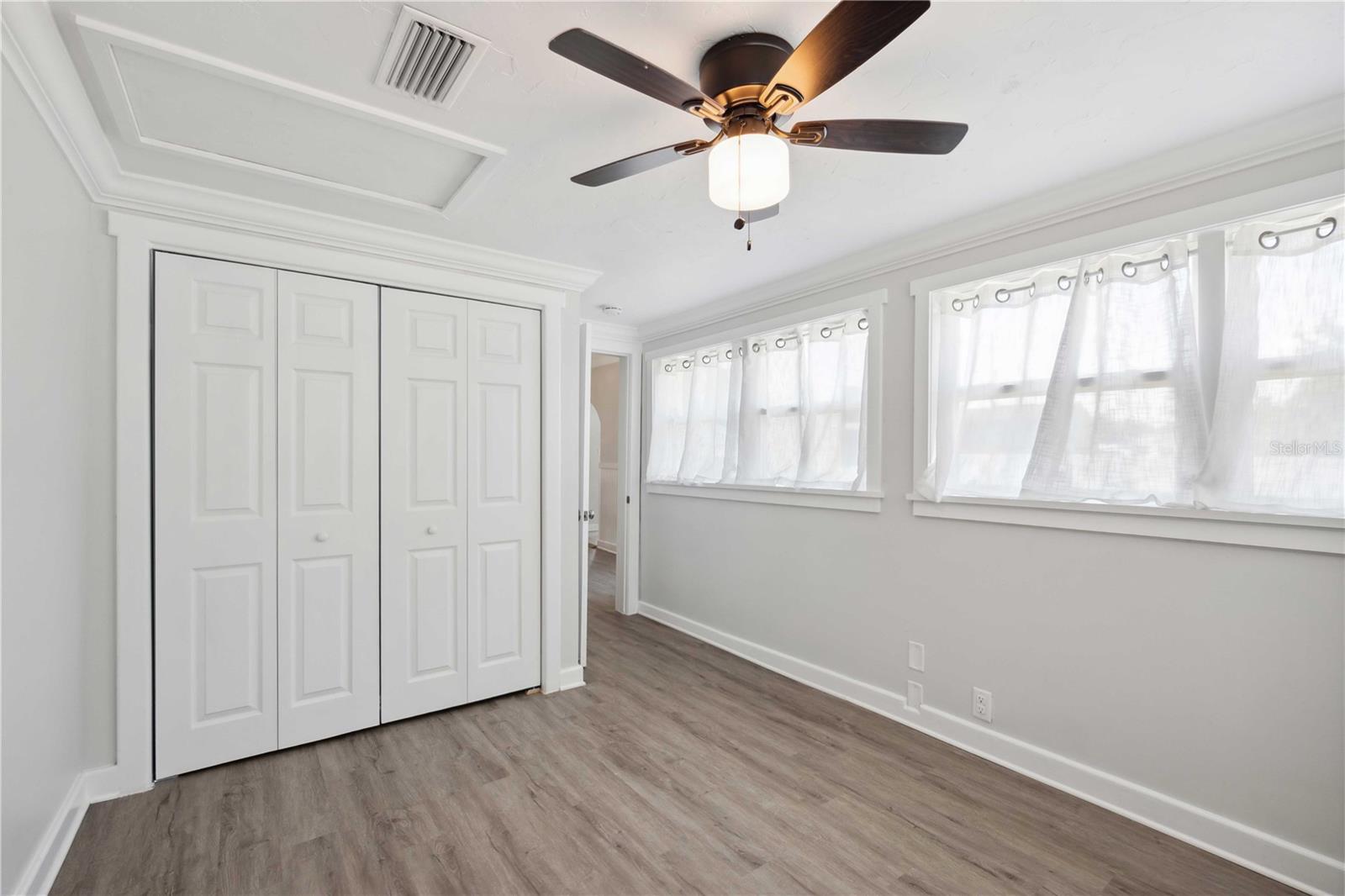 BUSHNELL - Residential