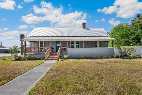 Photo of 113 W Noble Avenue, Bushnell, FL 33513 (MLS # G5106582)