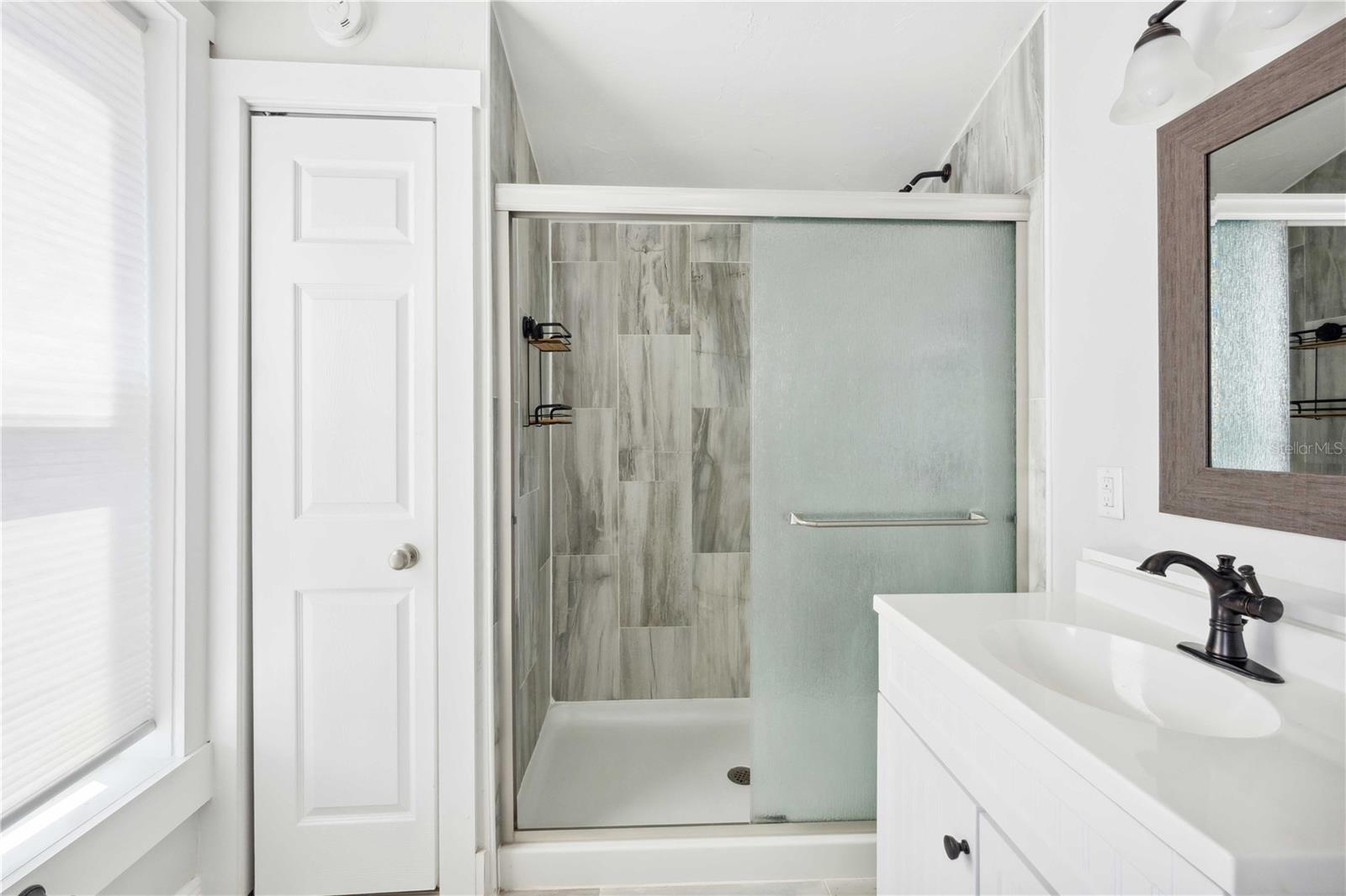 BUSHNELL - Residential