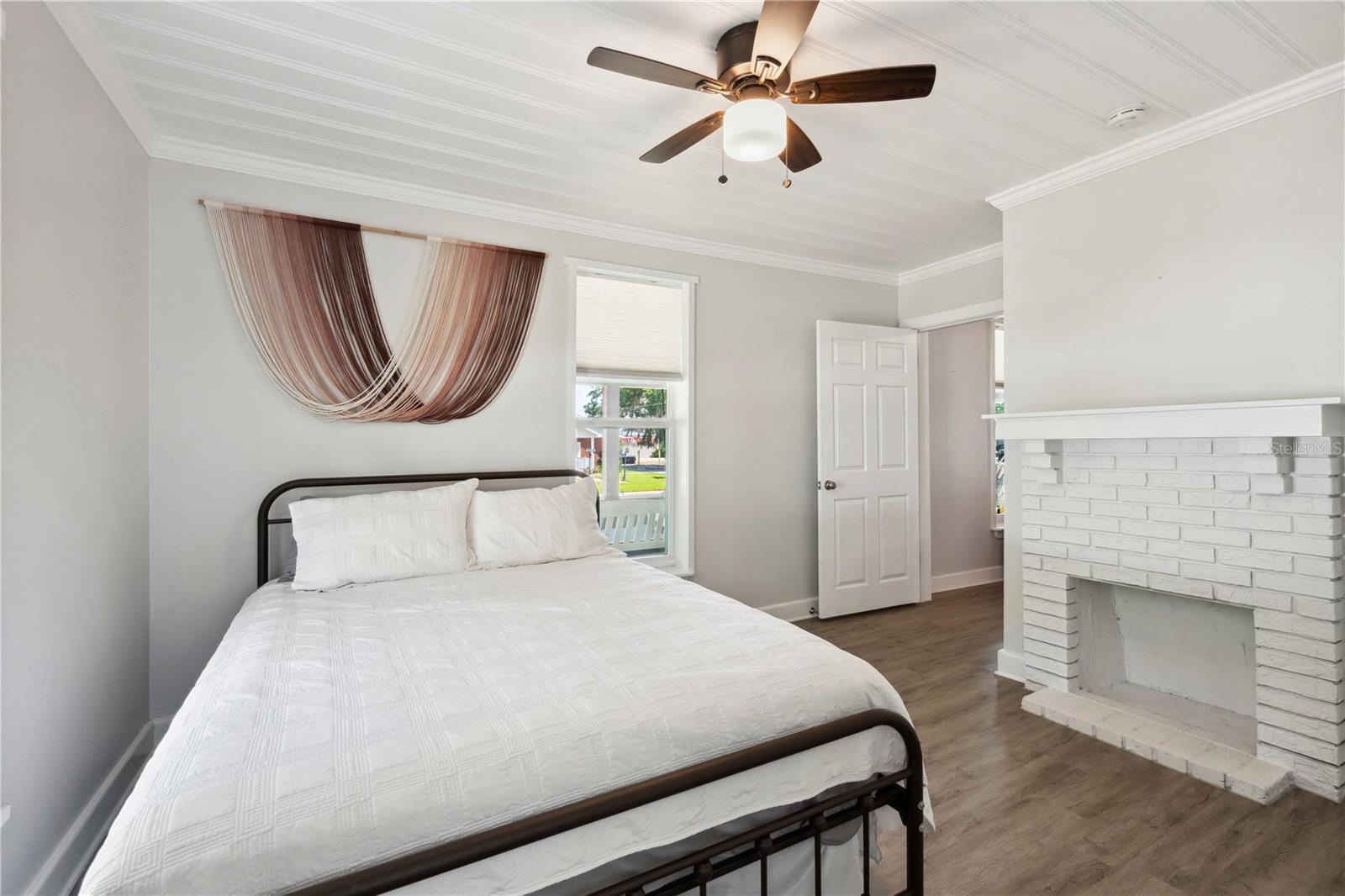 BUSHNELL - Residential