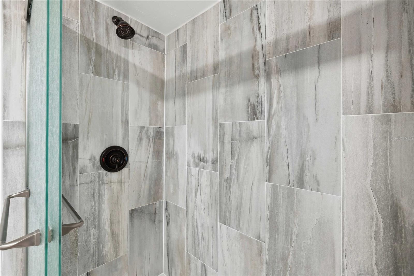 BUSHNELL - Residential