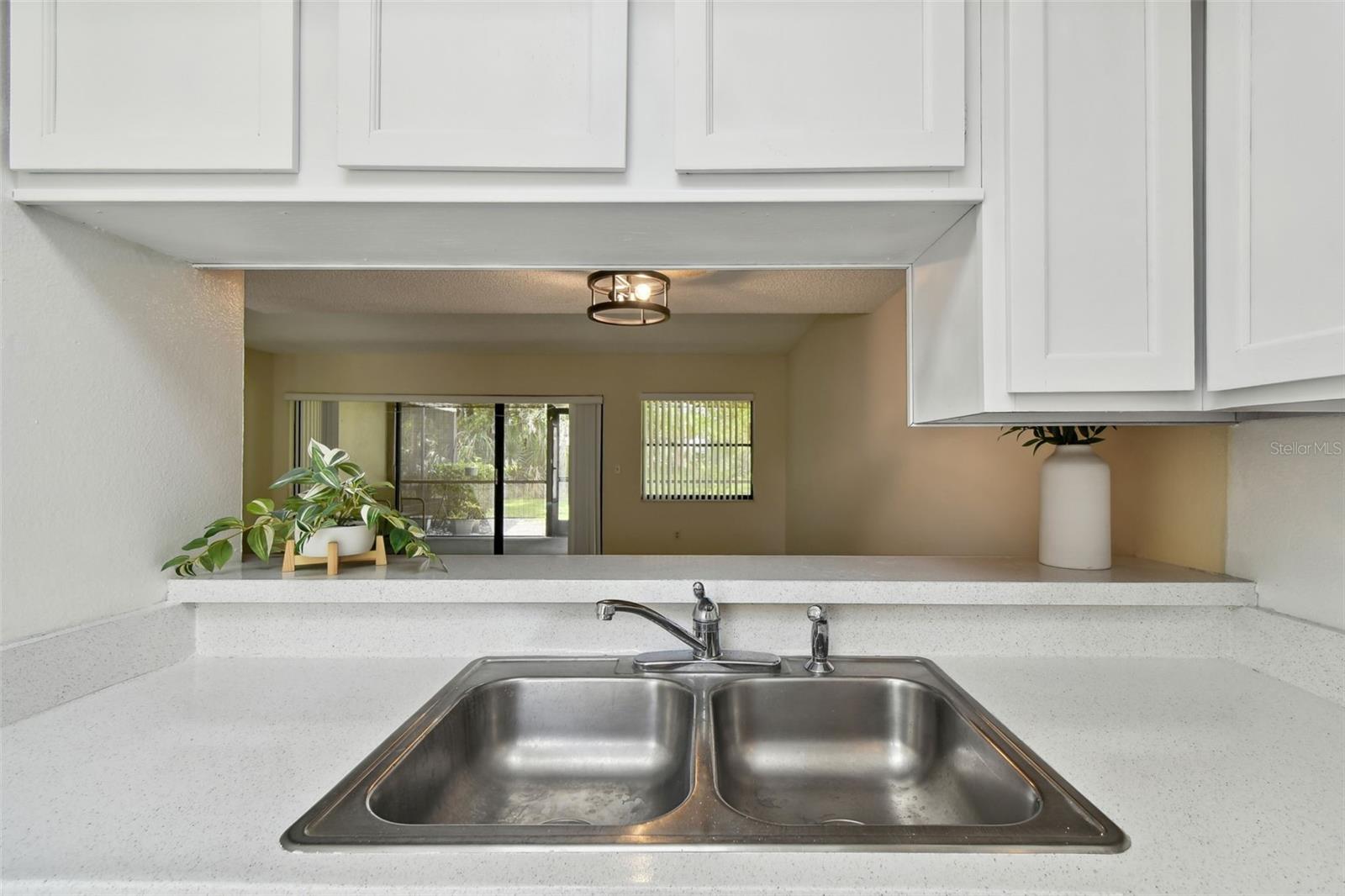 EAST LAKE WOODLANDS WOODS LANDING TWNHMS - Residential Lease