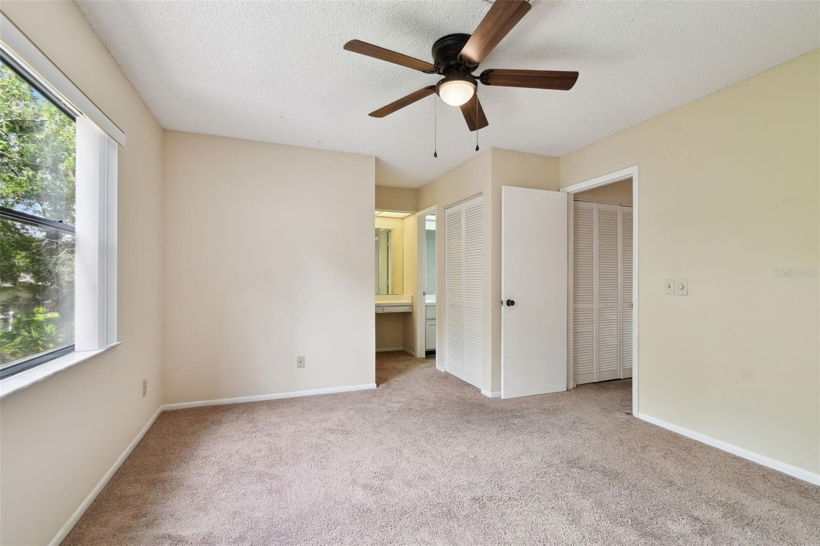 EAST LAKE WOODLANDS WOODS LANDING TWNHMS - Residential Lease
