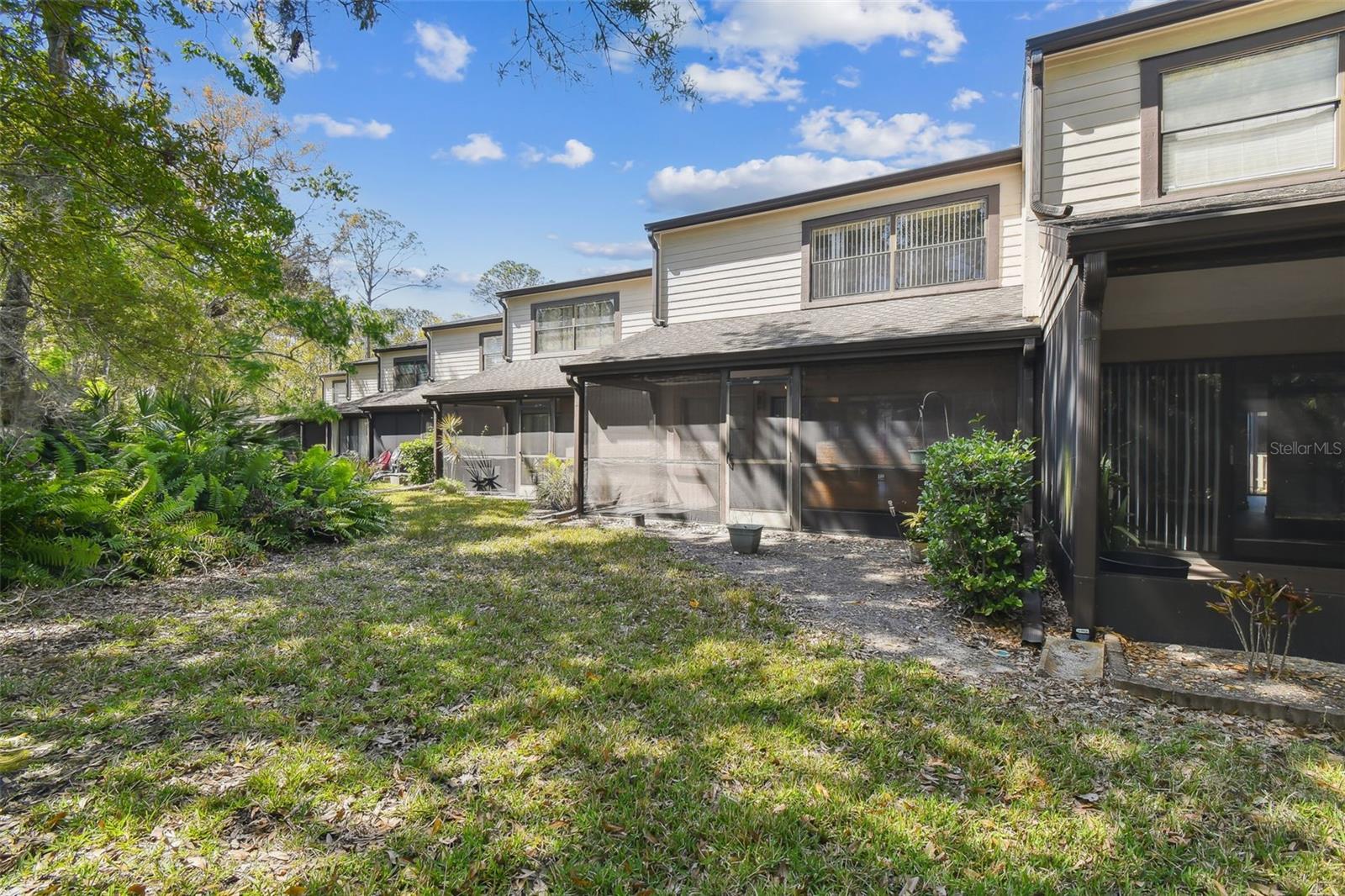 EAST LAKE WOODLANDS WOODS LANDING TWNHMS - Residential Lease