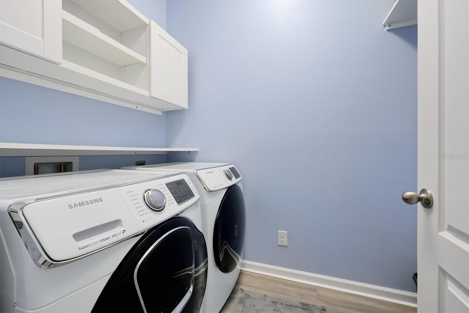 JOHNS LAKE LNDG PH 3 - Residential