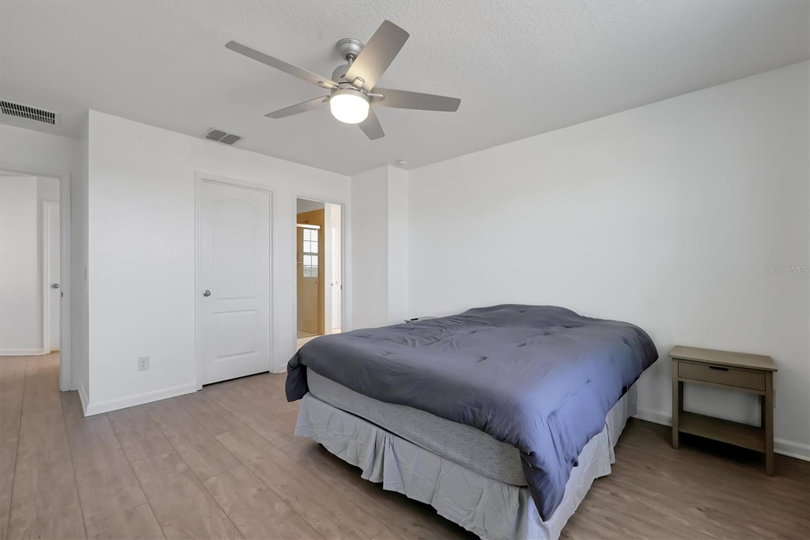 JOHNS LAKE LNDG PH 3 - Residential