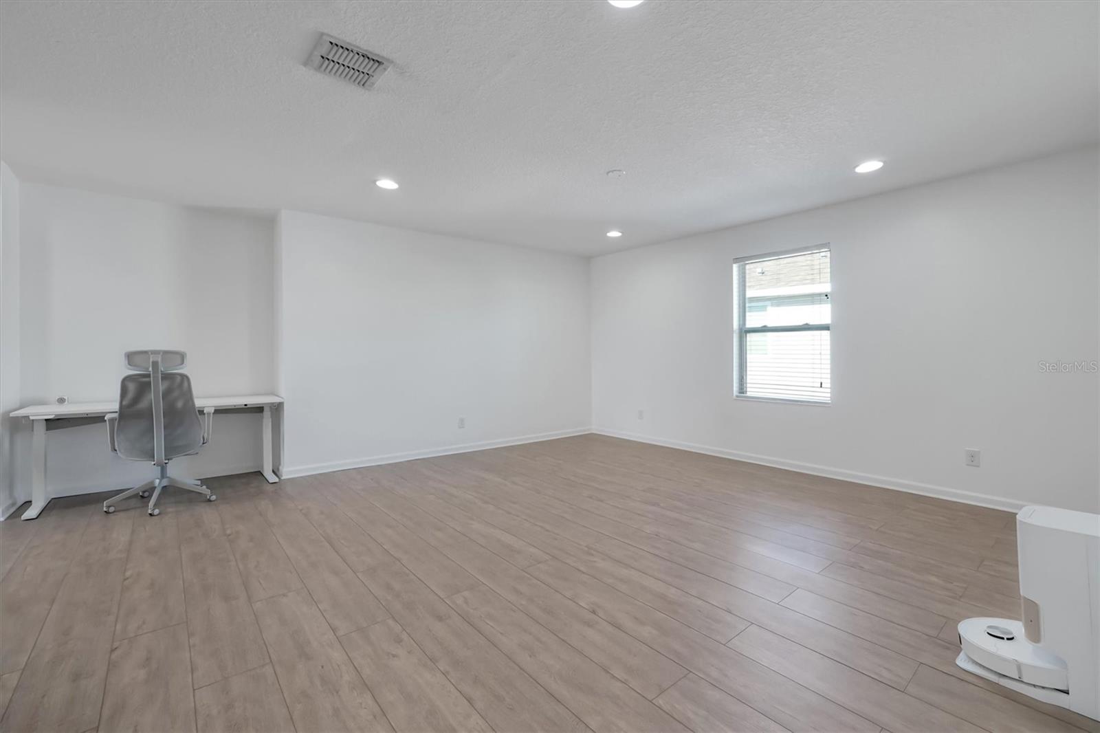 JOHNS LAKE LNDG PH 3 - Residential