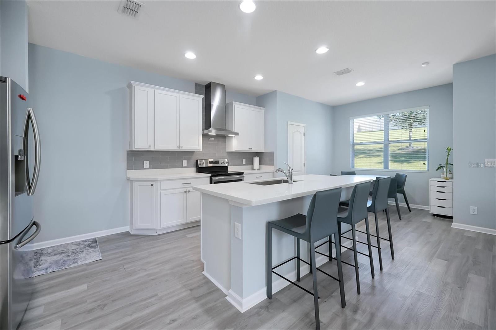 JOHNS LAKE LNDG PH 3 - Residential