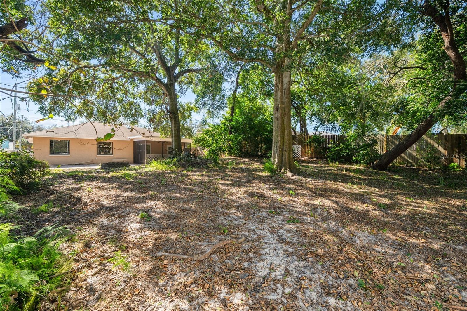 FAIRMOUNT PARK - Residential