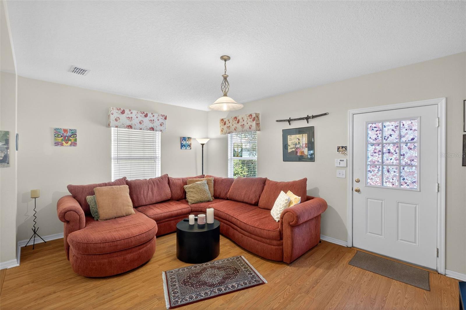 CELEBRATION ROSEVILLE CORNER - Residential