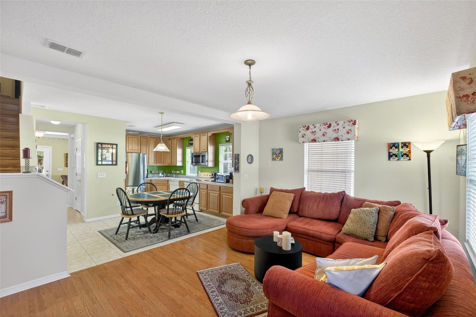 CELEBRATION ROSEVILLE CORNER - Residential