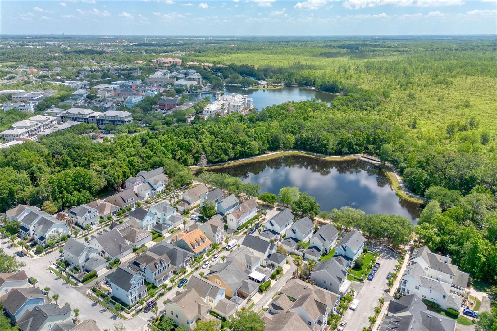 CELEBRATION ROSEVILLE CORNER - Residential