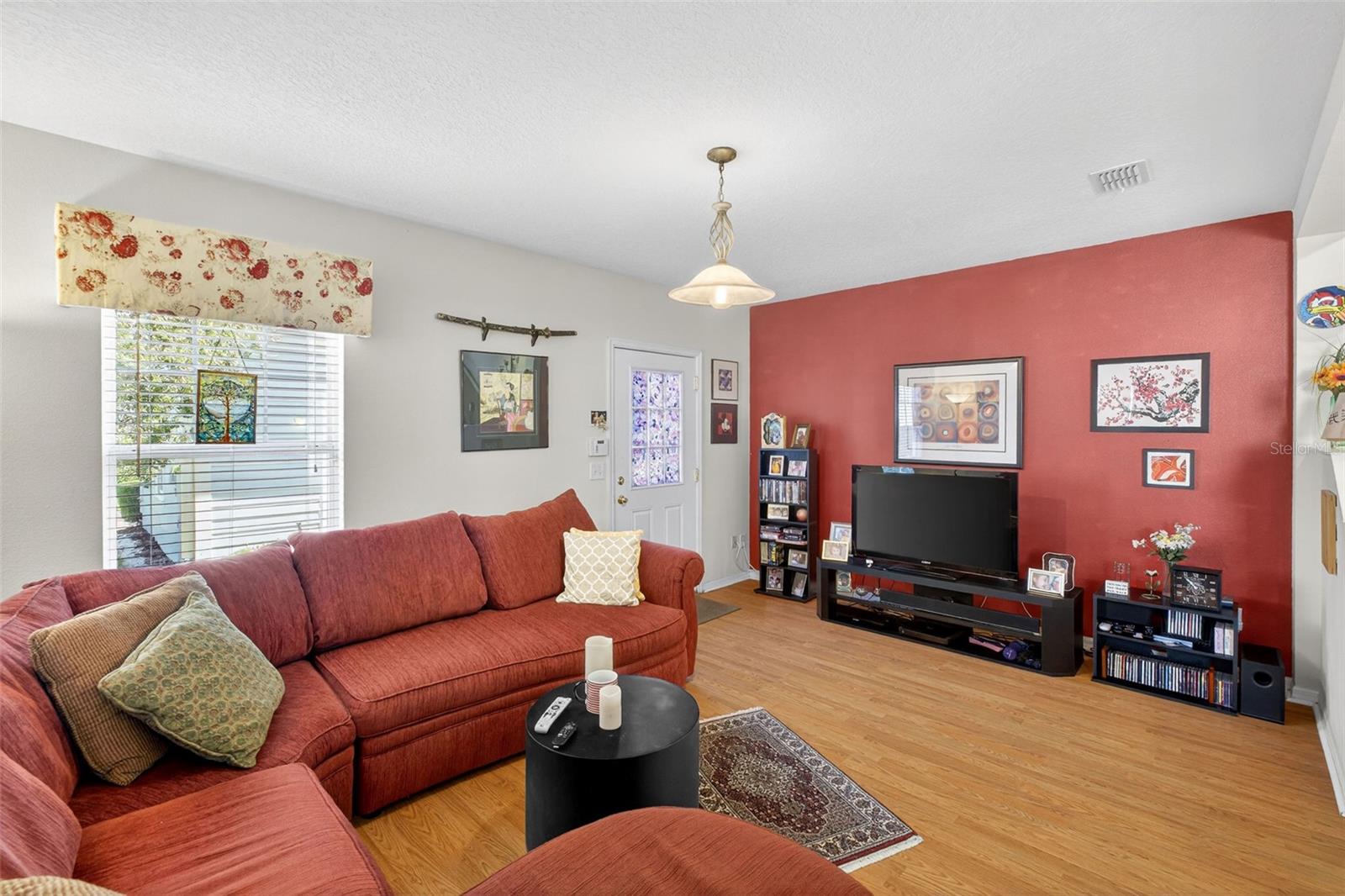 CELEBRATION ROSEVILLE CORNER - Residential
