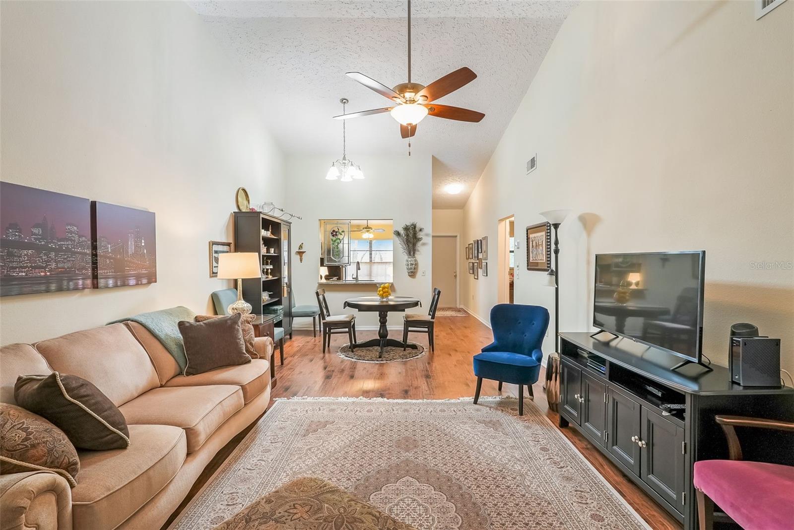 8550 SHADBLOW COURT 8